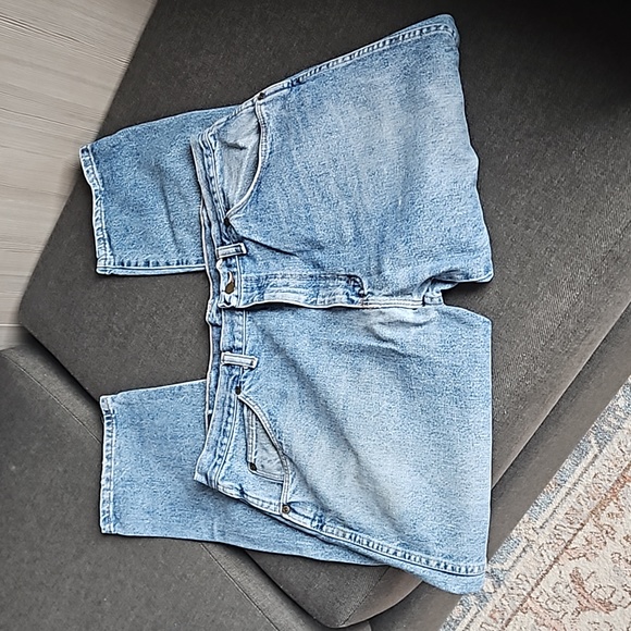 Wrangler Premium Quality Regular Fit Jeans - Picture 2 of 5